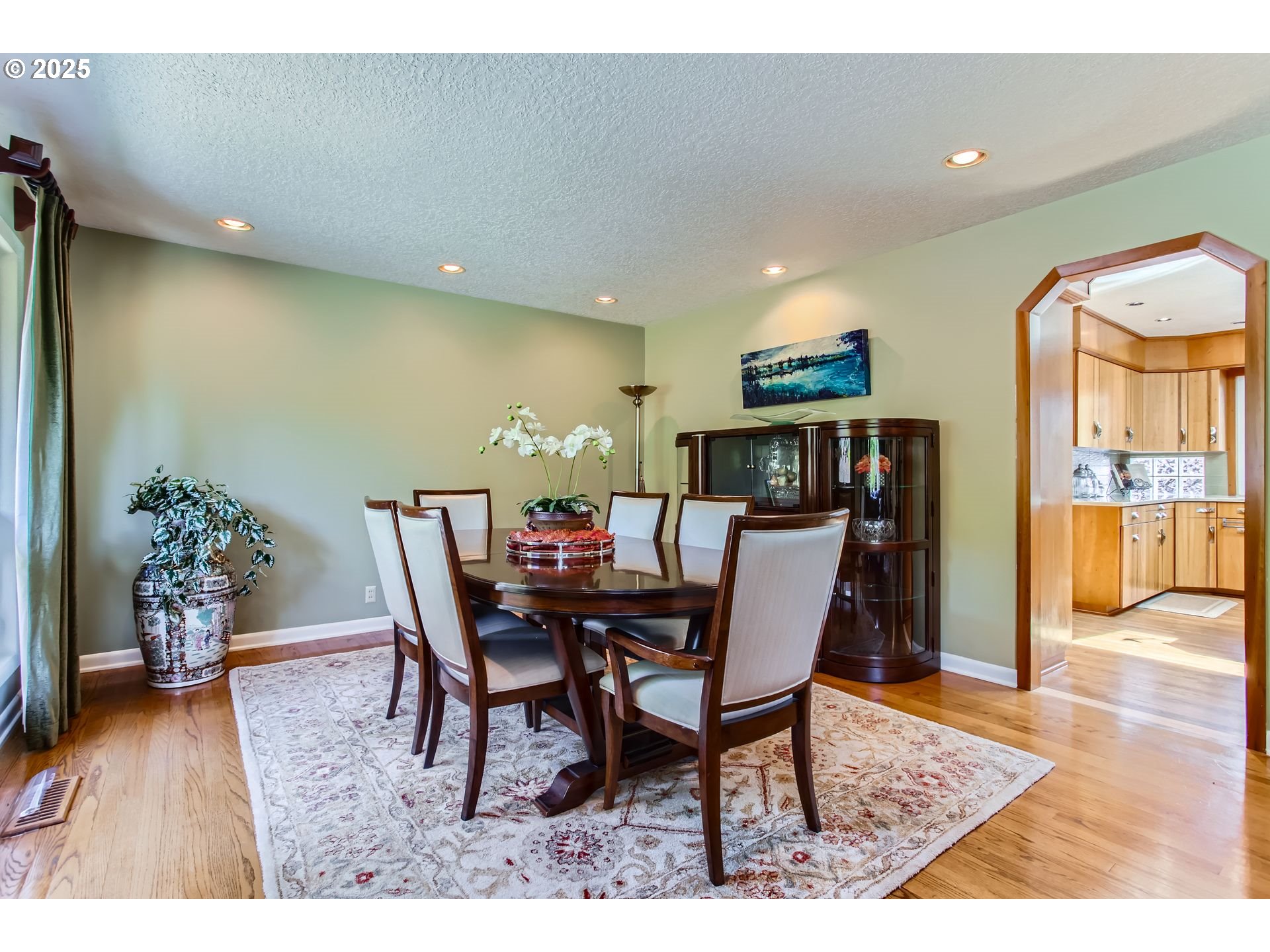 7145 Southwest Gable Parkway Portland, OR 97225 - Photo 7 of 45 Dining Room