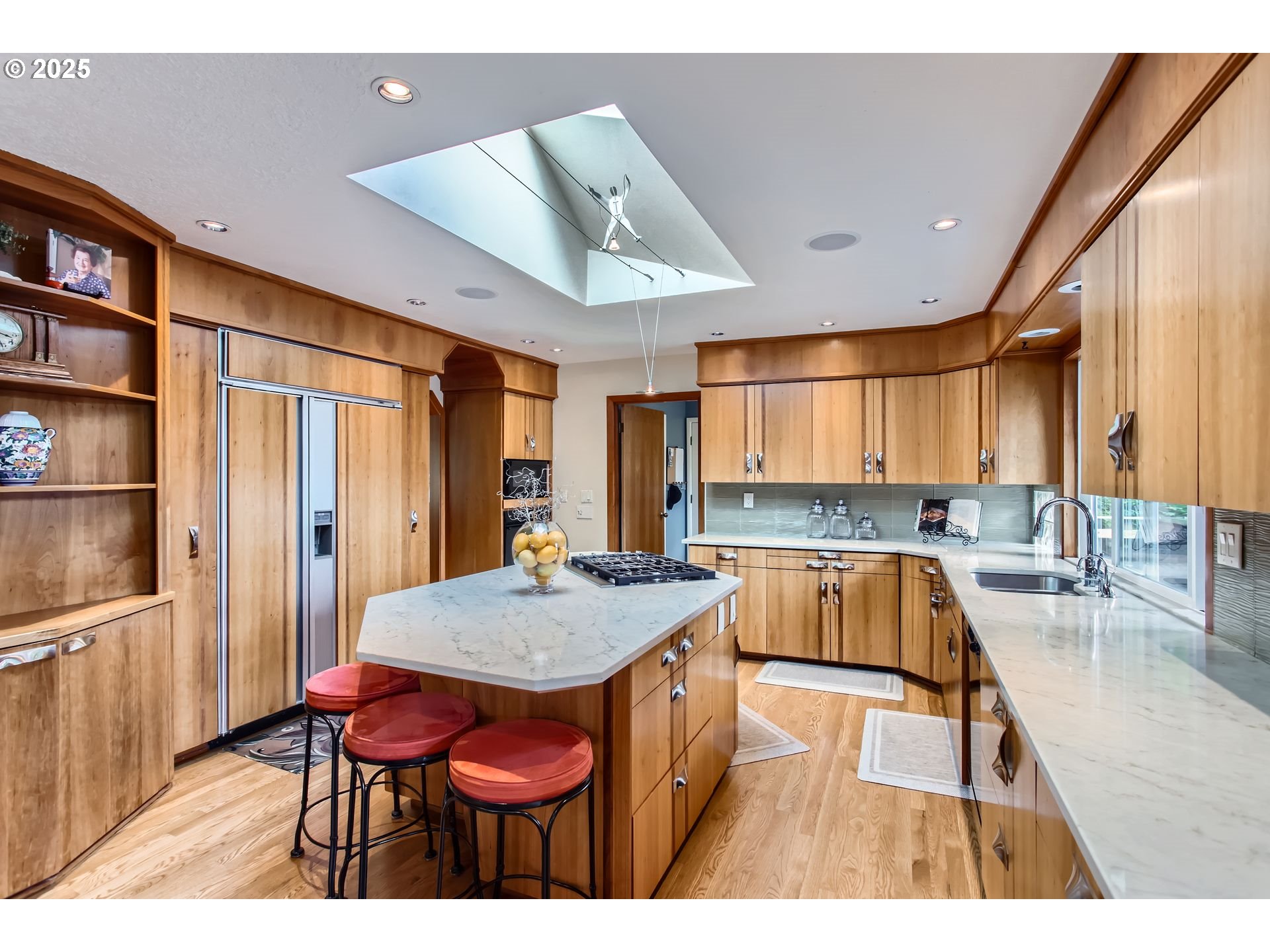 7145 Southwest Gable Parkway Portland, OR 97225 - Photo 8 of 45 Kitchen