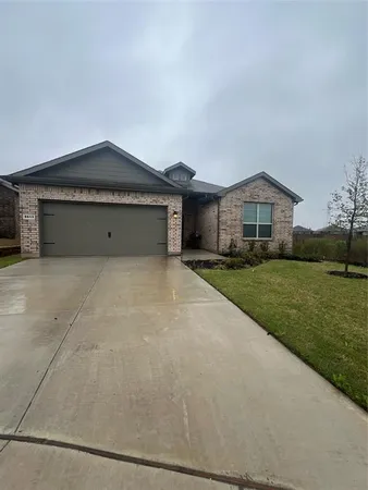 $2,595 | 8613 Horseshoe Hl Court, Fort Worth, TX 76131