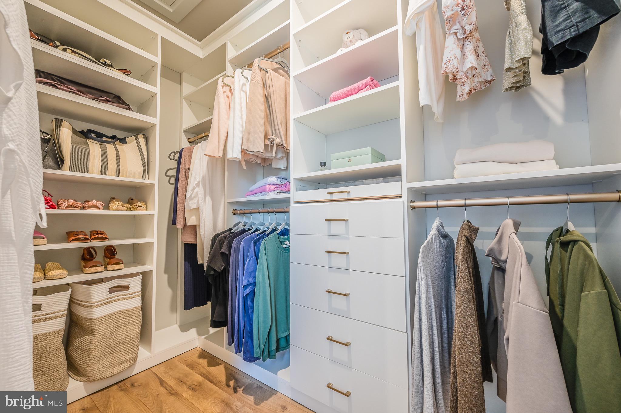 1606 Grove Chestnut Road Dumfries, VA 22026 - Photo 37 of 63 Custom California closet