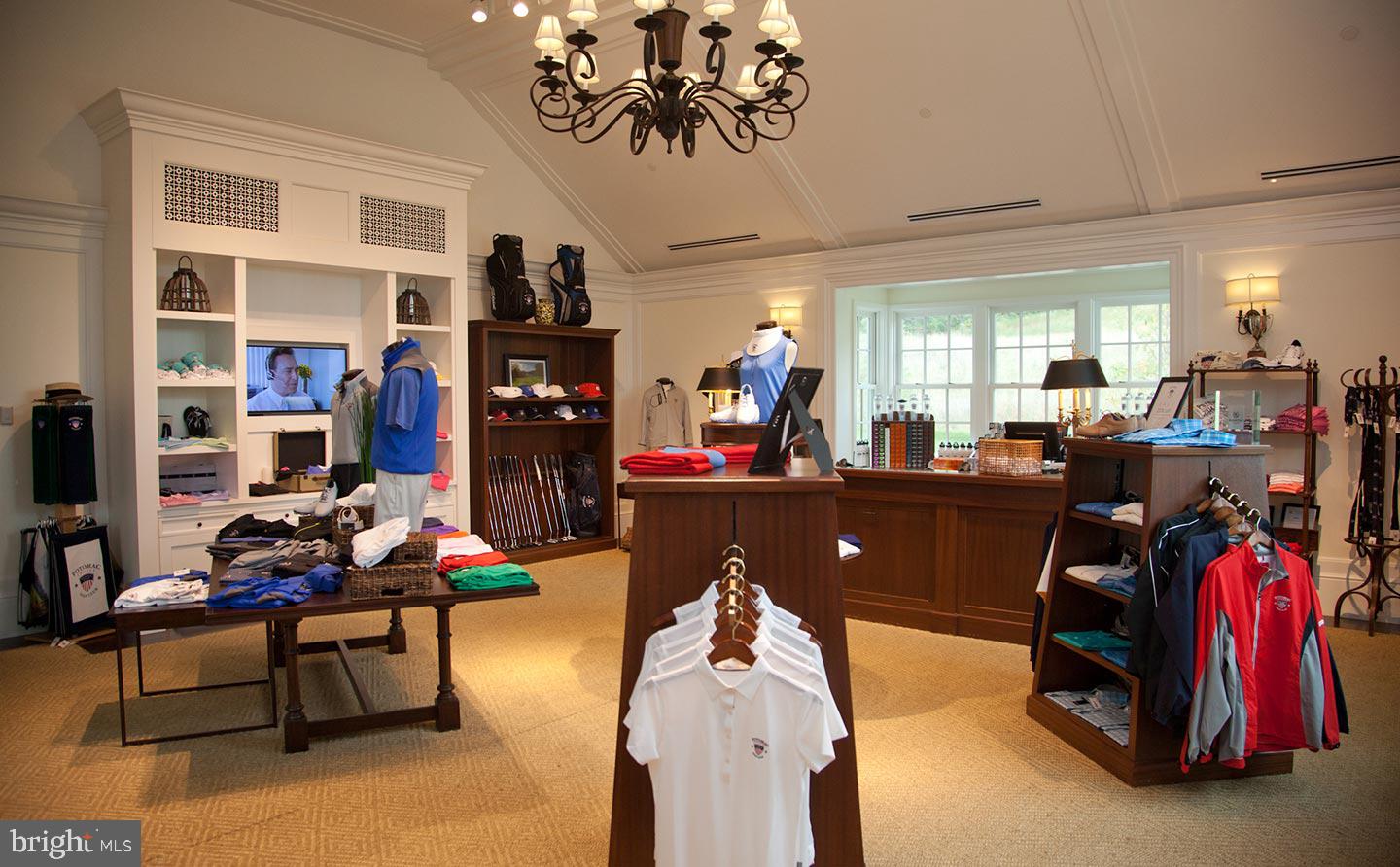 1606 Grove Chestnut Road Dumfries, VA 22026 - Photo 55 of 63 Gold club