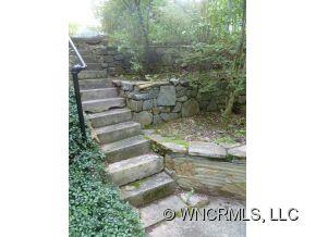 123 Kingsgate Road Asheville, NC 28805 - Photo 9 of 16 Gallery Image 9