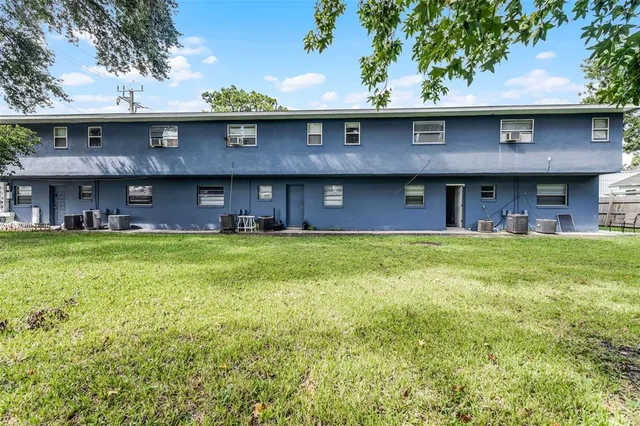 $897 | 601 State Avenue, Unit 1, Daytona Beach, FL 32117