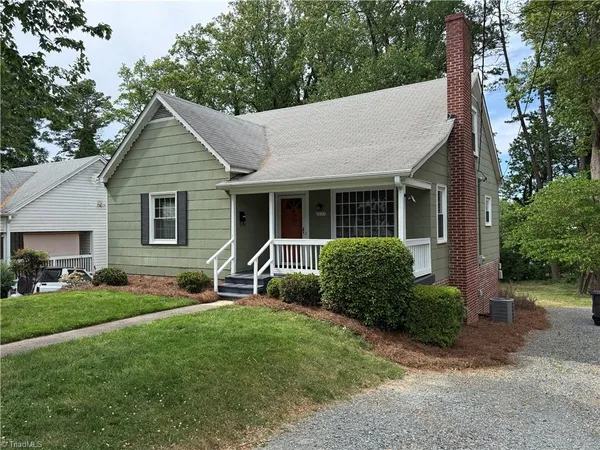 $1,525 | 2237 Queen Street, Winston-Salem, NC 27103