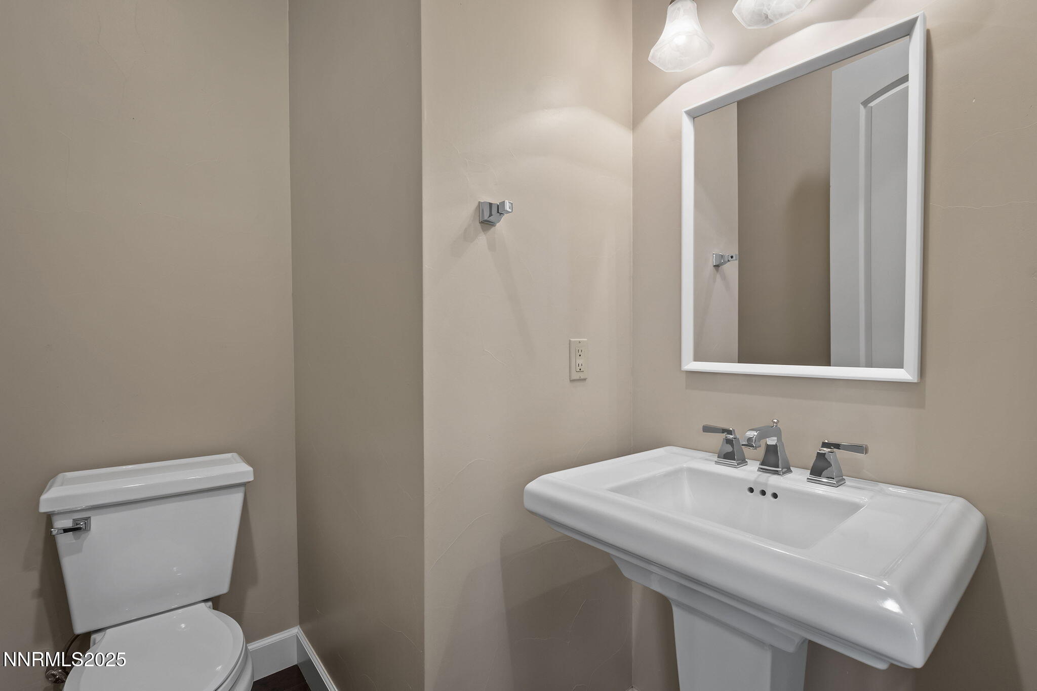 3945 San Donato Loop Reno, NV 89519 - Photo 25 of 29 29-web-or-mls-_DSC0822