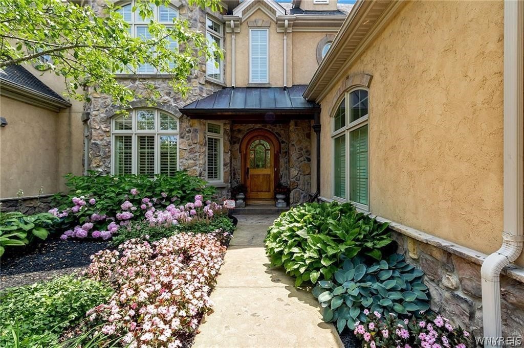 640 Essjay Road, Unit C Amherst, NY 14221 - Photo 6 of 50