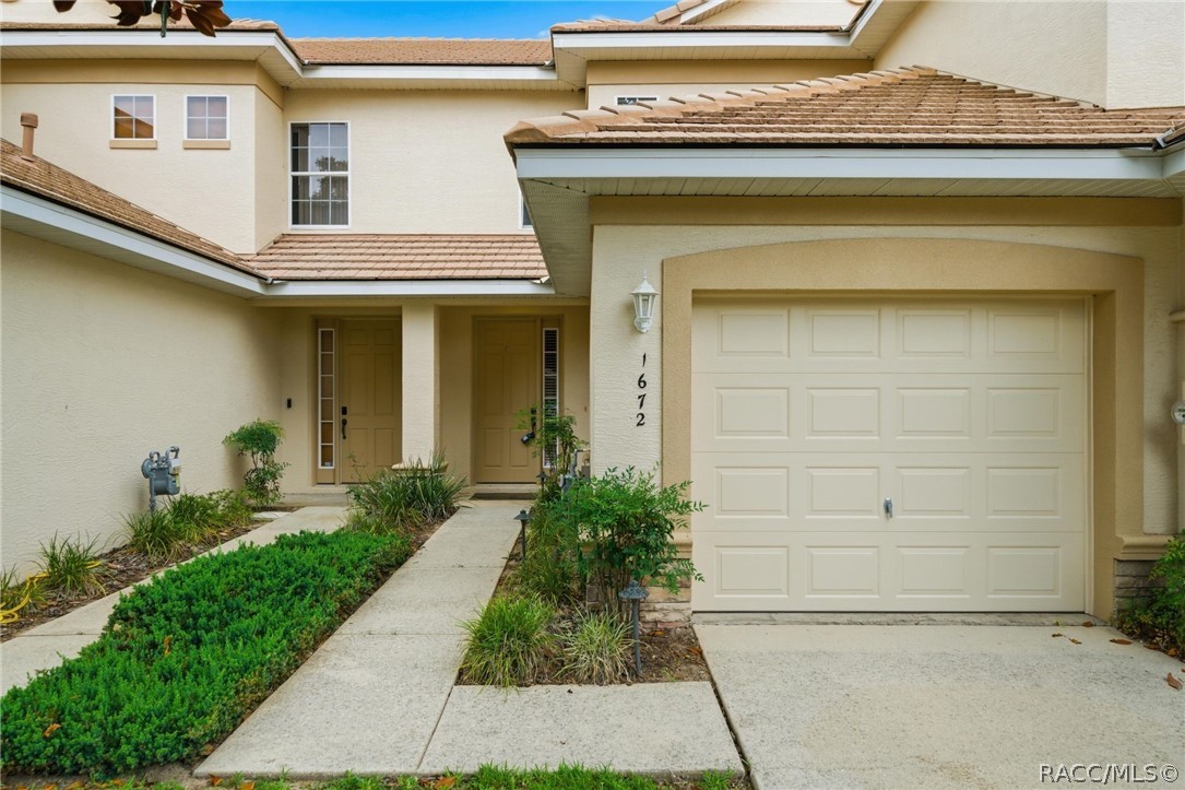 1672 West Spring Meadow Loop Lecanto, FL 34461 - Photo 1 of 42