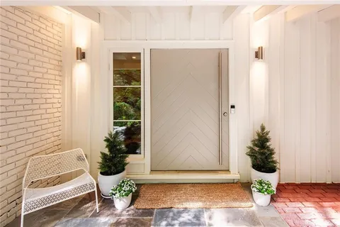 $3,300,000 | 695 West Conway Drive Northwest, Atlanta, GA 30327