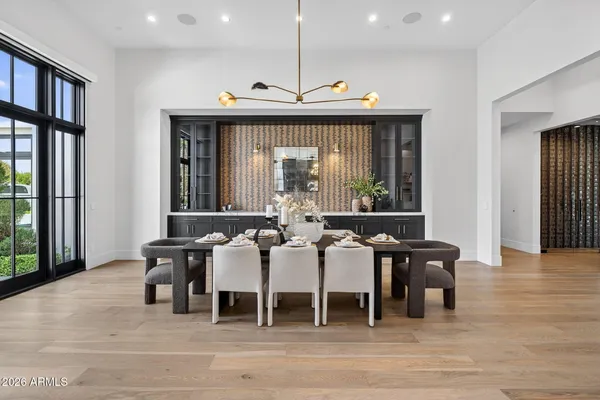 $8,995,000 | 5617 East Montecito Avenue, Phoenix, AZ 85018