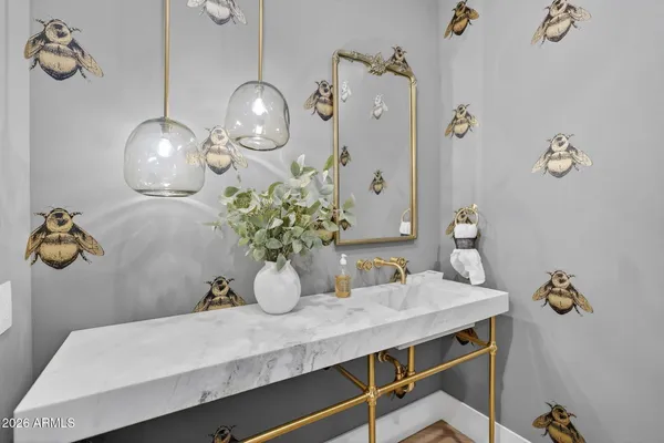 $8,995,000 | 5617 East Montecito Avenue, Phoenix, AZ 85018