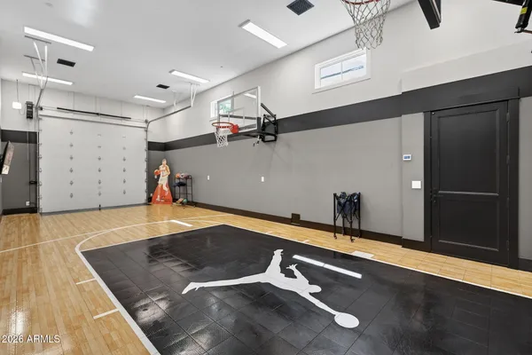 $8,995,000 | 5617 East Montecito Avenue, Phoenix, AZ 85018