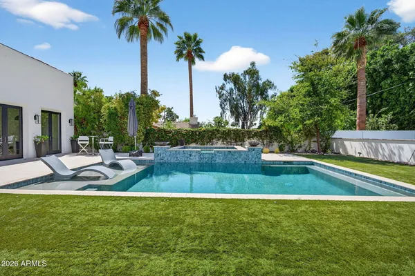 $8,995,000 | 5617 East Montecito Avenue, Phoenix, AZ 85018