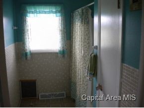 6271 Smith Road Virginia, IL 62691 - Photo 5 of 9