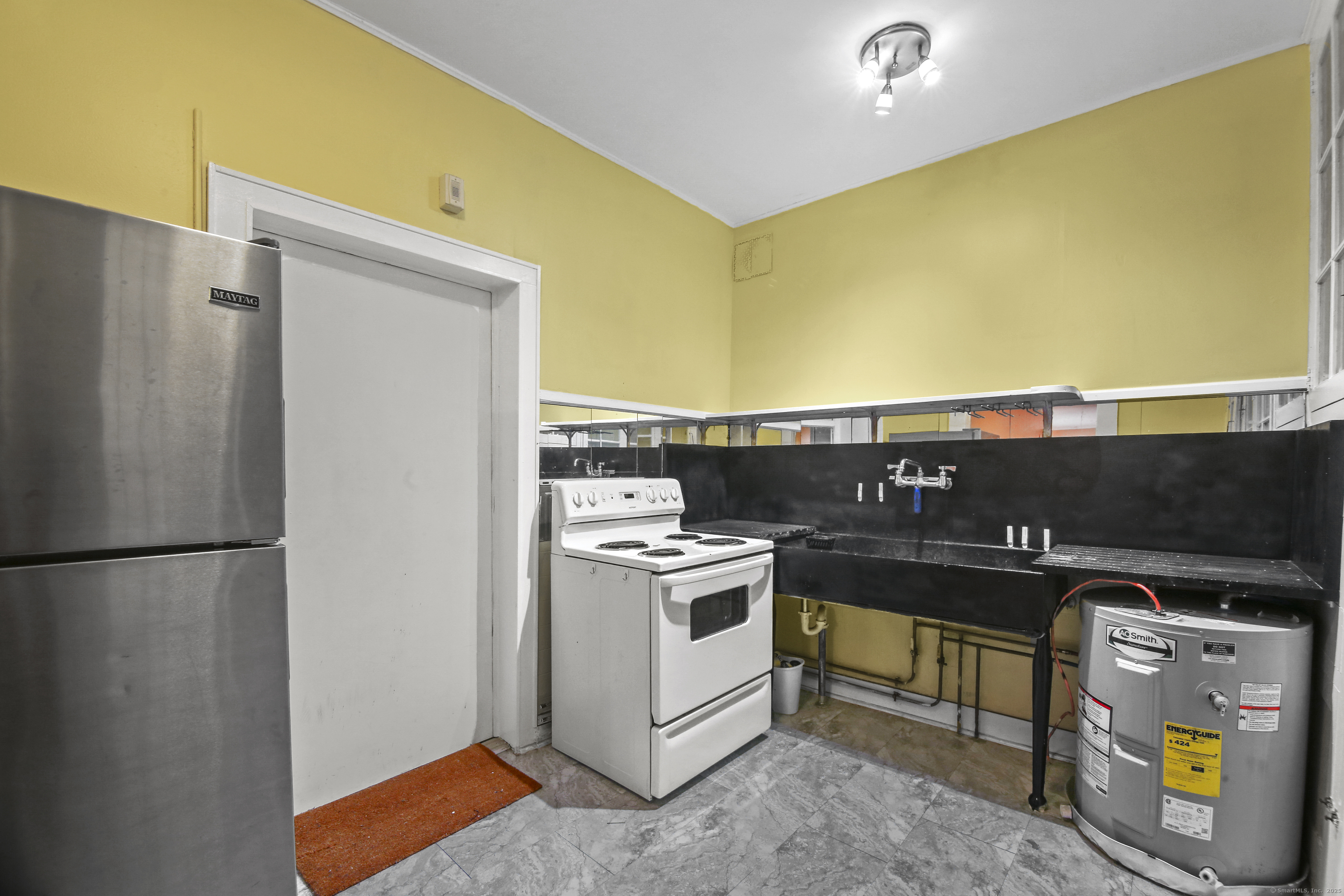 360 Main Street, Unit 3B Middletown, CT 06457 - Photo 18 of 21