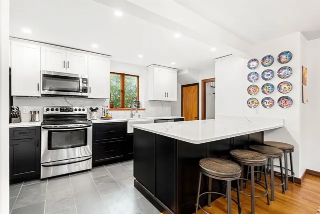 $685,000 | 9 Adams Avenue, Saugus, MA 01906