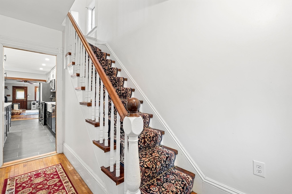 9 Adams Avenue Saugus, MA 01906 - Photo 12 of 32