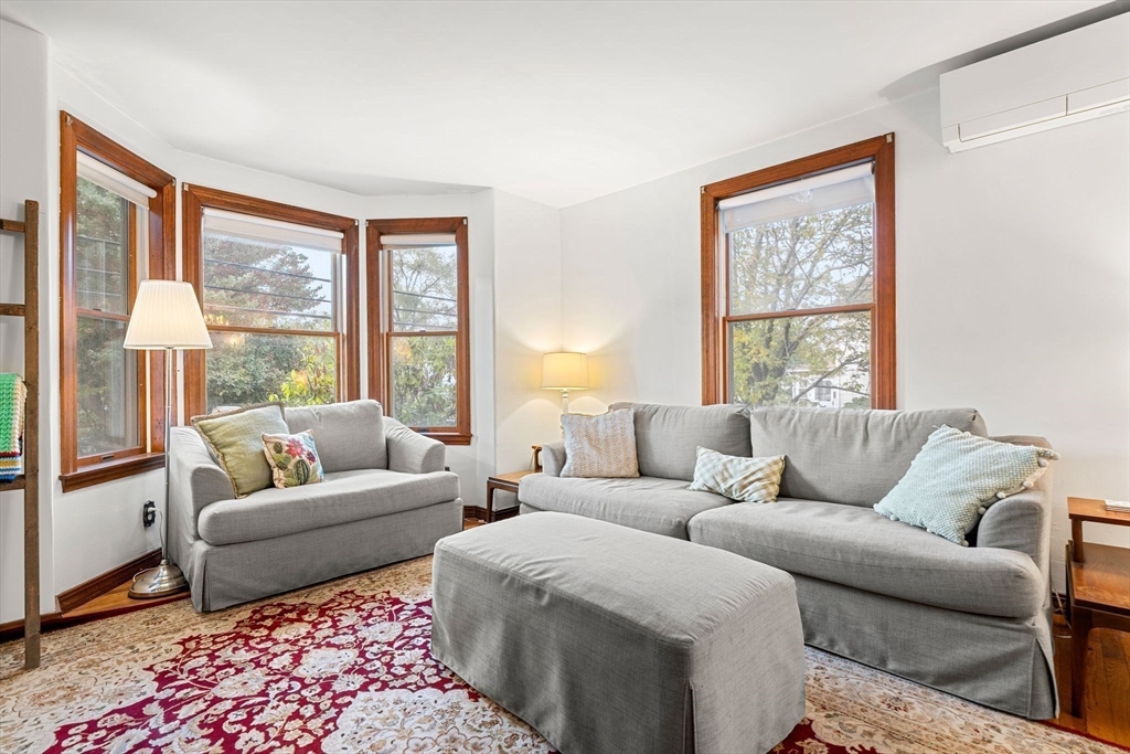 9 Adams Avenue Saugus, MA 01906 - Photo 5 of 32