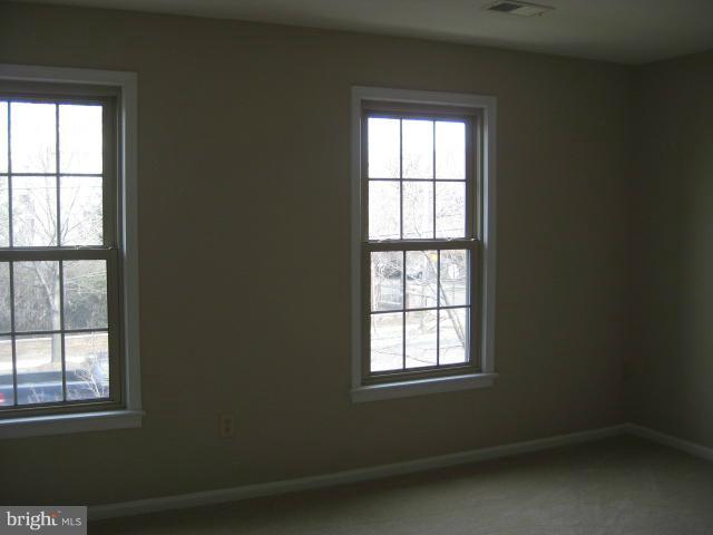 448 West Glebe Road Alexandria, VA 22305 - Photo 2 of 30 Bedroom