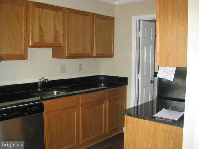 448 West Glebe Road Alexandria, VA 22305 - Photo 14 of 30 Kitchen