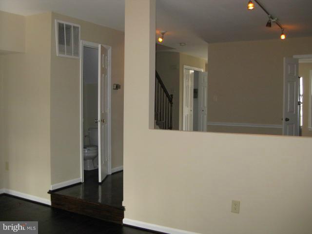 448 West Glebe Road Alexandria, VA 22305 - Photo 5 of 30 Dining Room