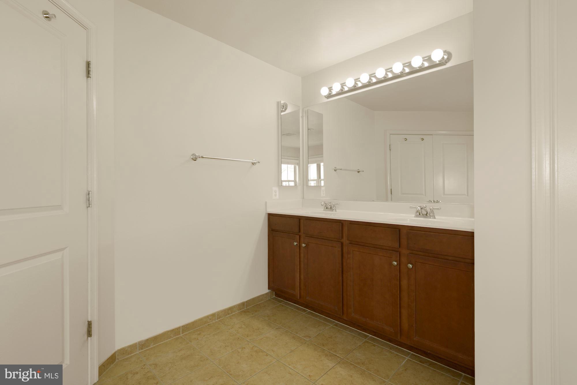 42226 Castle Ridge Square Brambleton, VA 20148 - Photo 29 of 38