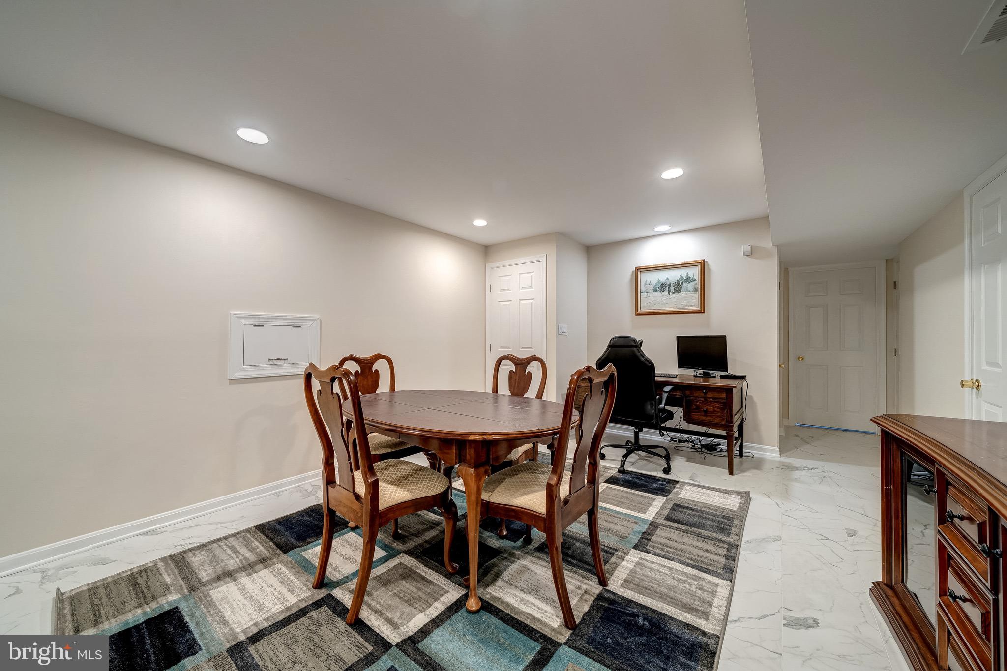 6042 Munson Hill Road Falls Church, VA 22044 - Photo 17 of 30 a view of a dining room with furniture