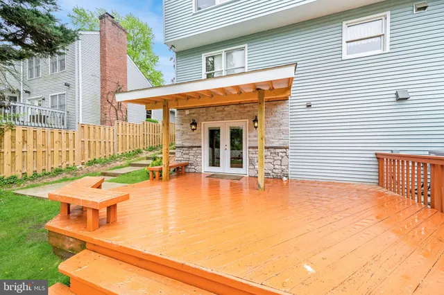 $2,400 | 6042 Munson Hill Road, Falls Church, VA 22044