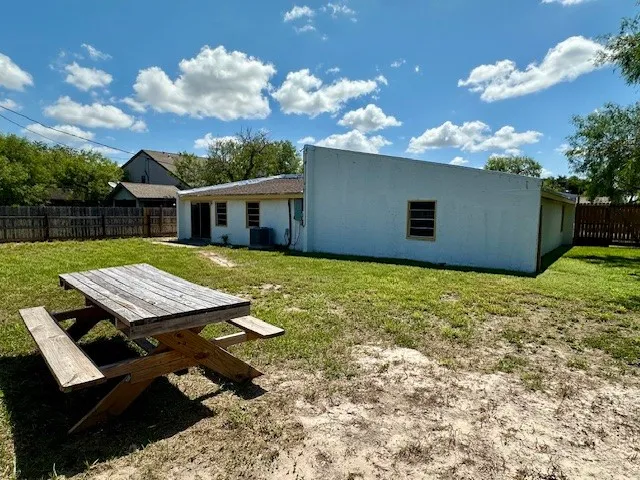 $220,000 | 1513 South Parker Drive, Kingsville, TX 78363