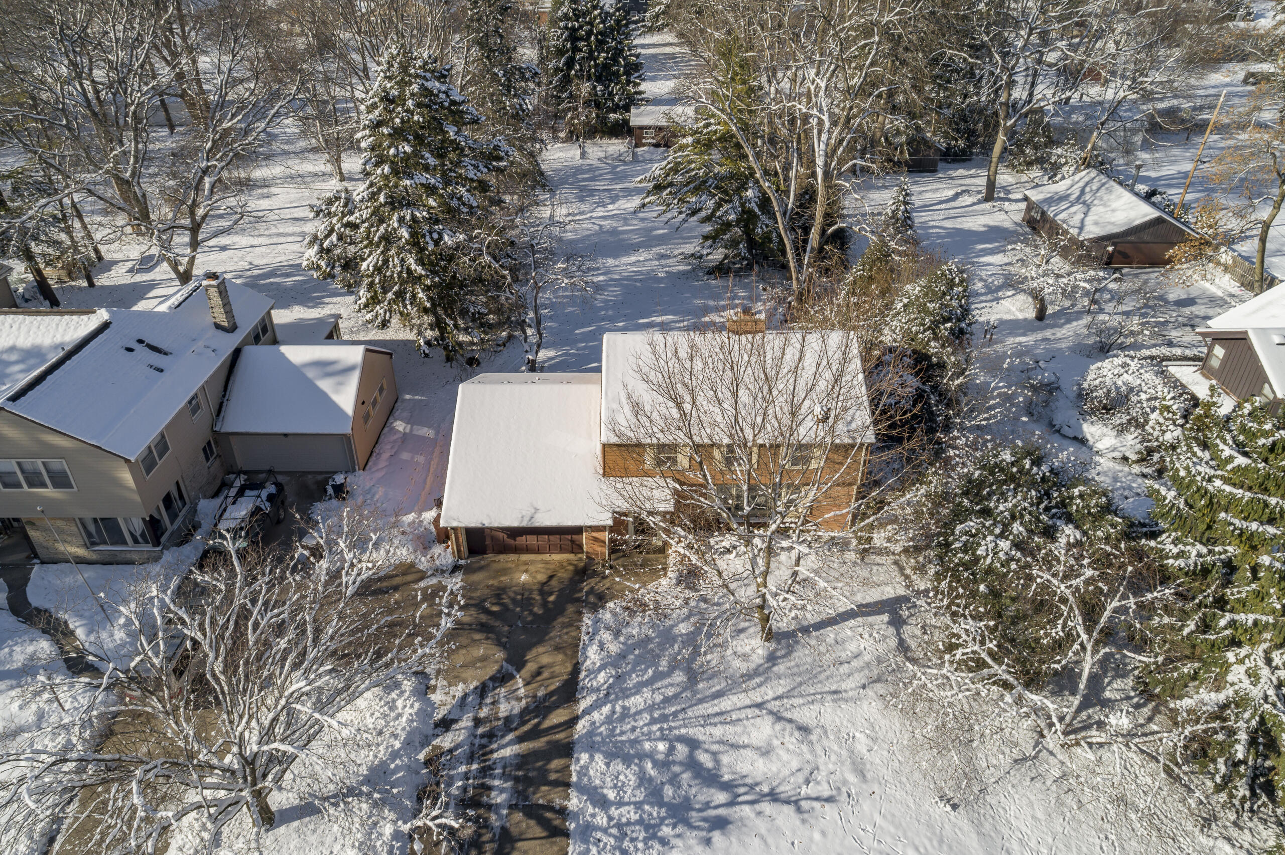 902 Lake Drive South Milwaukee, WI 53172 - Photo 48 of 53 Aerial