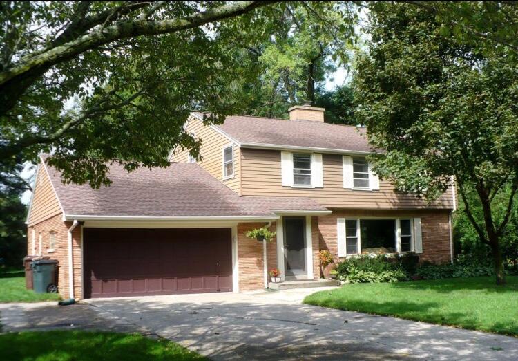 902 Lake Drive South Milwaukee, WI 53172 - Photo 52 of 53 Front of House- Summer