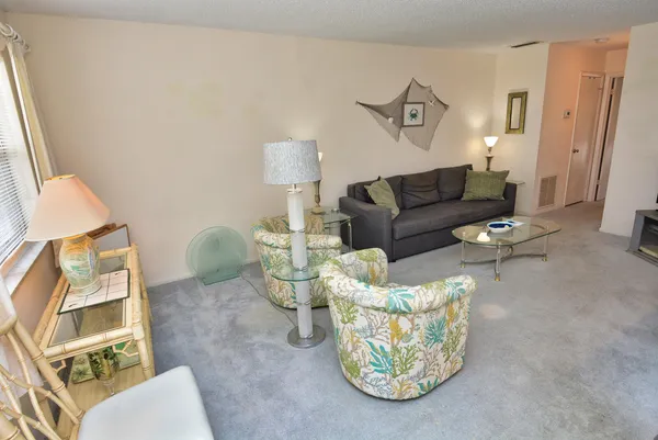$1,500 | 1225 Northwest 21st Street, Unit 2512, Stuart, FL 34994