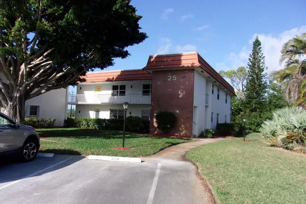 $1,500 | 1225 Northwest 21st Street, Unit 2512, Stuart, FL 34994