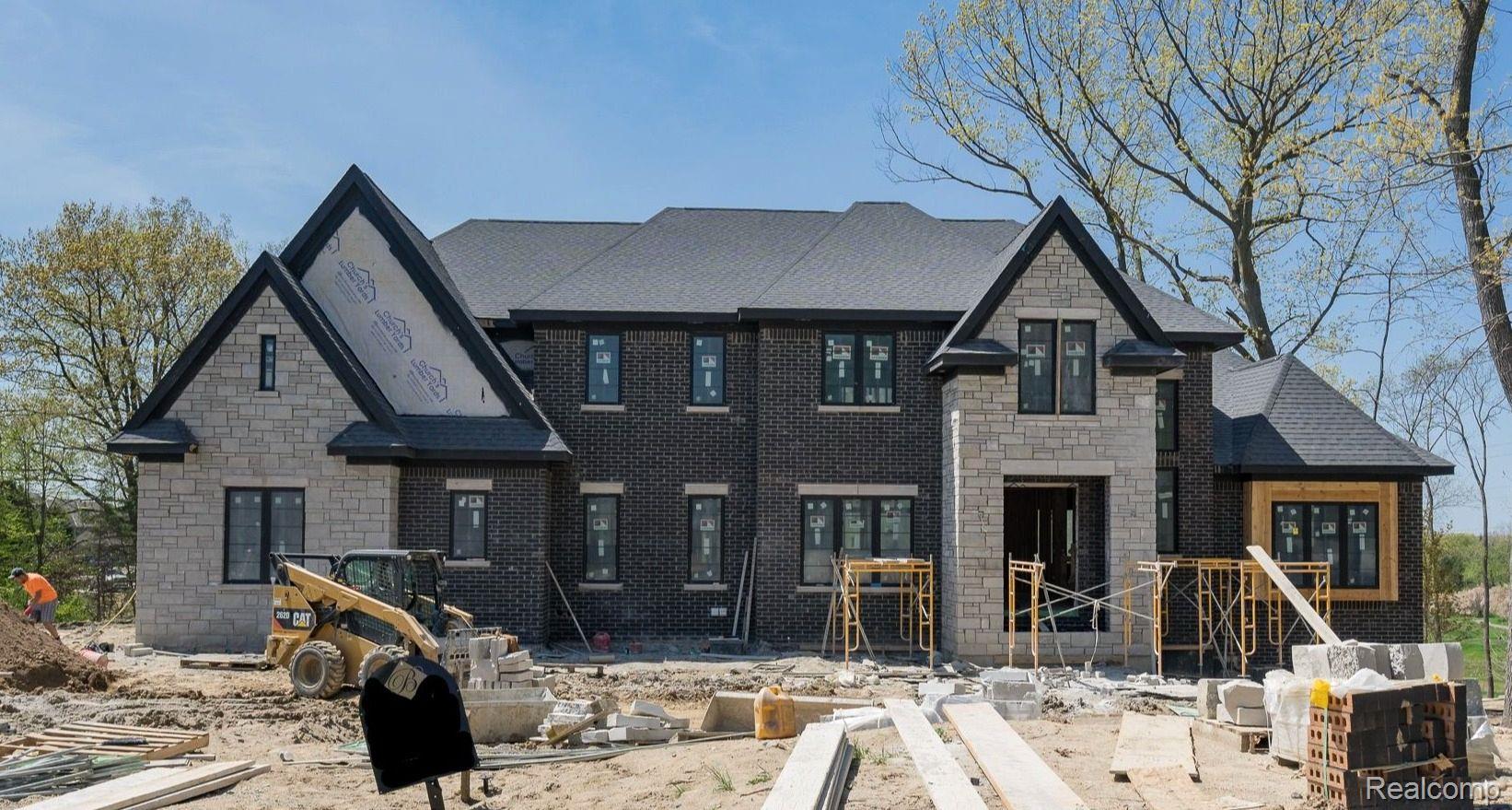 4540 The Hts Boulevard Rochester, MI 48306 - Photo 1 of 22 Gallery Image 1