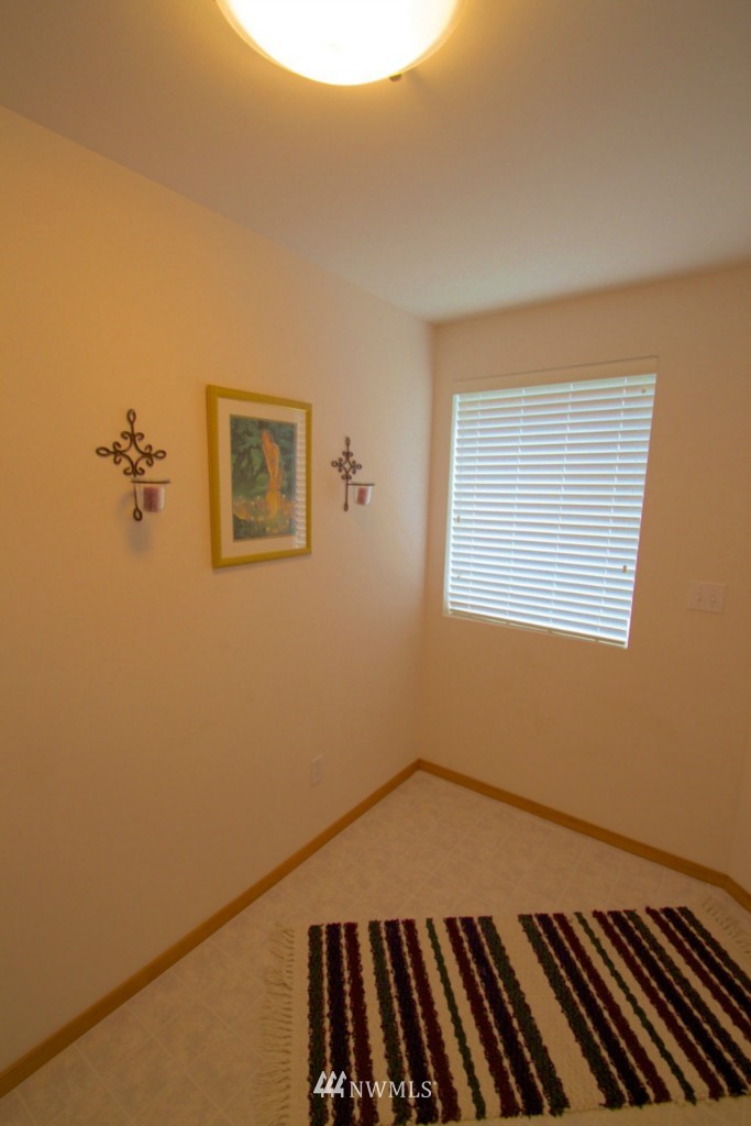 8305 233rd Street Southwest Edmonds, WA 98026 - Photo 3 of 11