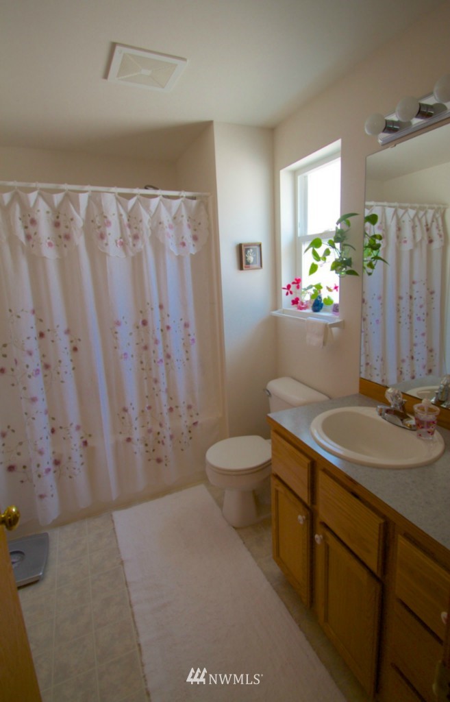 8305 233rd Street Southwest Edmonds, WA 98026 - Photo 9 of 11