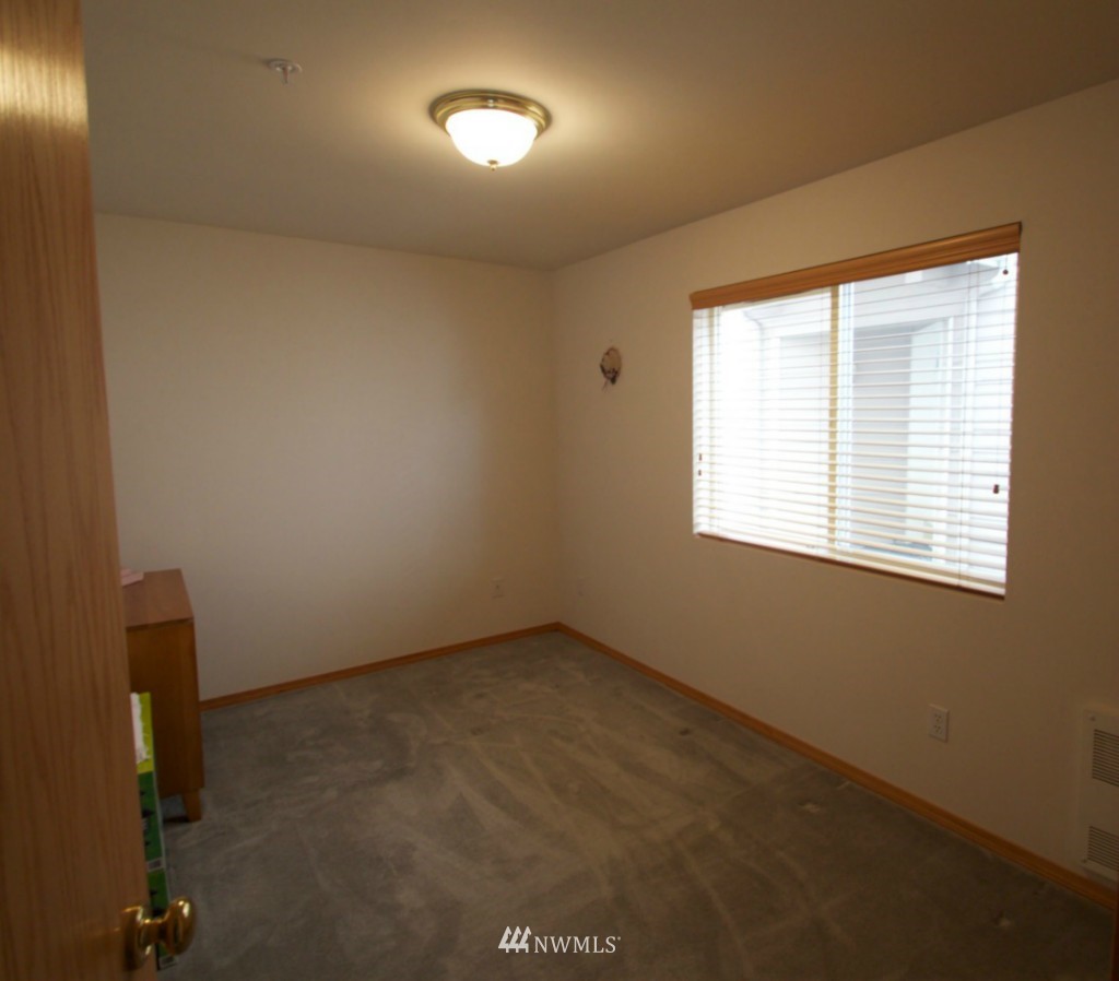 8305 233rd Street Southwest Edmonds, WA 98026 - Photo 10 of 11