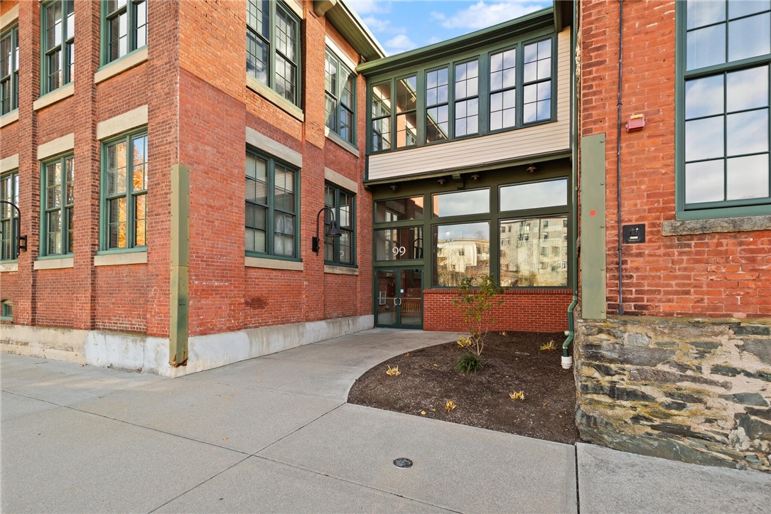 99 Allen Street, Unit 205 Woonsocket, RI 02895 - Photo 2 of 37