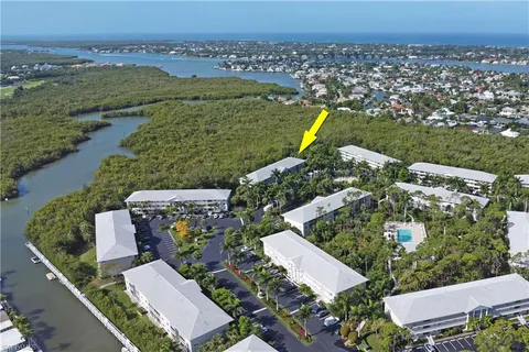 $325,000 | 3031 Sandpiper Bay Circle, Unit F106, Naples, FL 34112