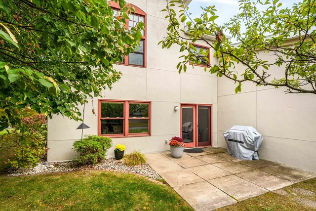 $398,000 | 9900 East Hudson Boulevard, Unit 104, Duluth, MN 55808