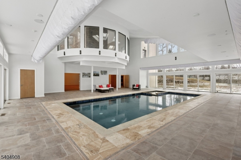 20 Mt Pleasant Road Morristown, NJ 07960 - Photo 3 of 48 a view of a large building with swimming pool