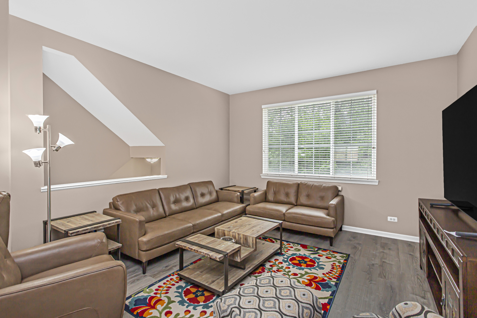 2129 West Concord Lane Addison, IL 60101 - Photo 2 of 34