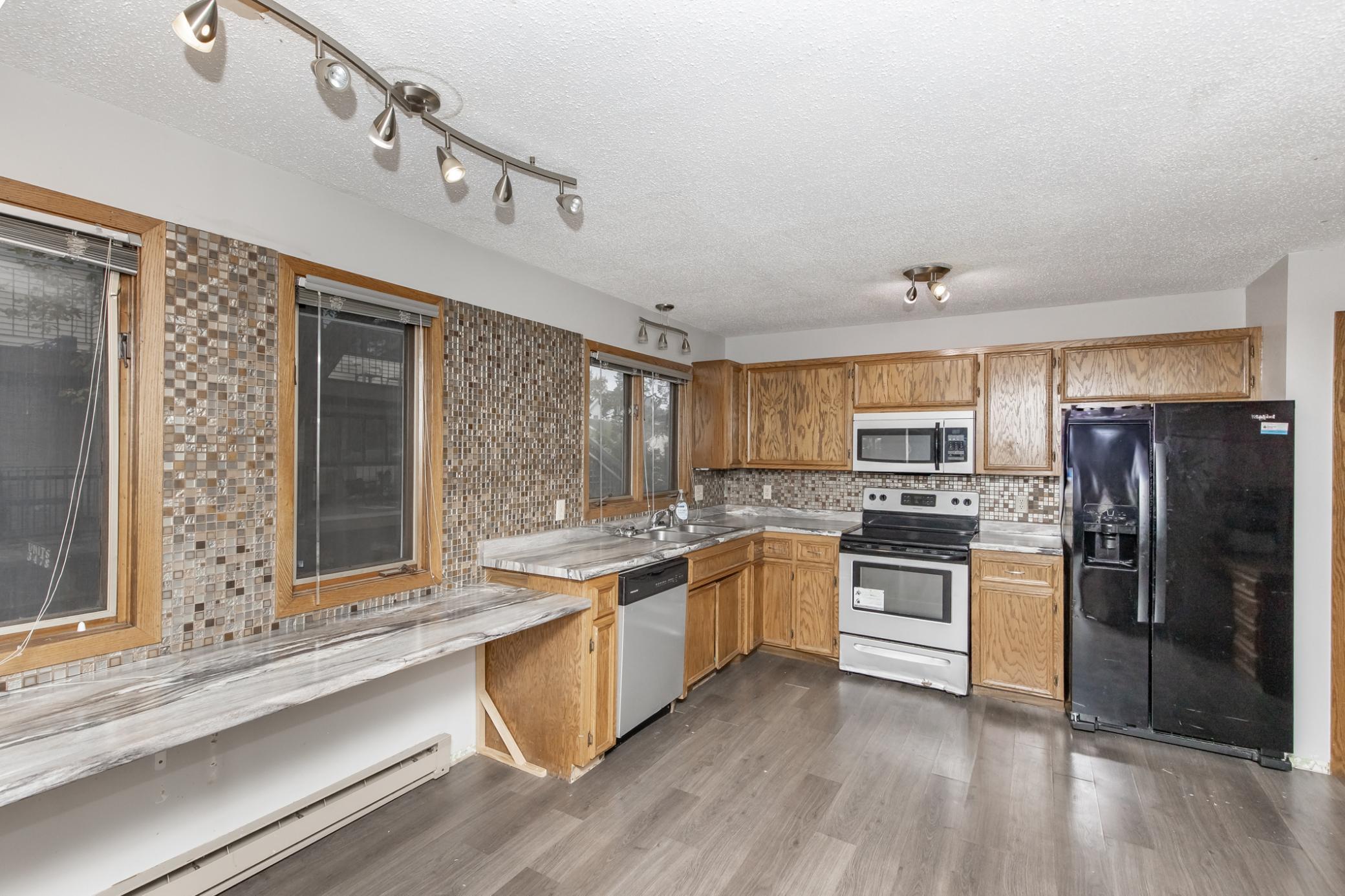 730 Elm Street North, Unit B1 Fargo, ND 58102 - Photo 18 of 51