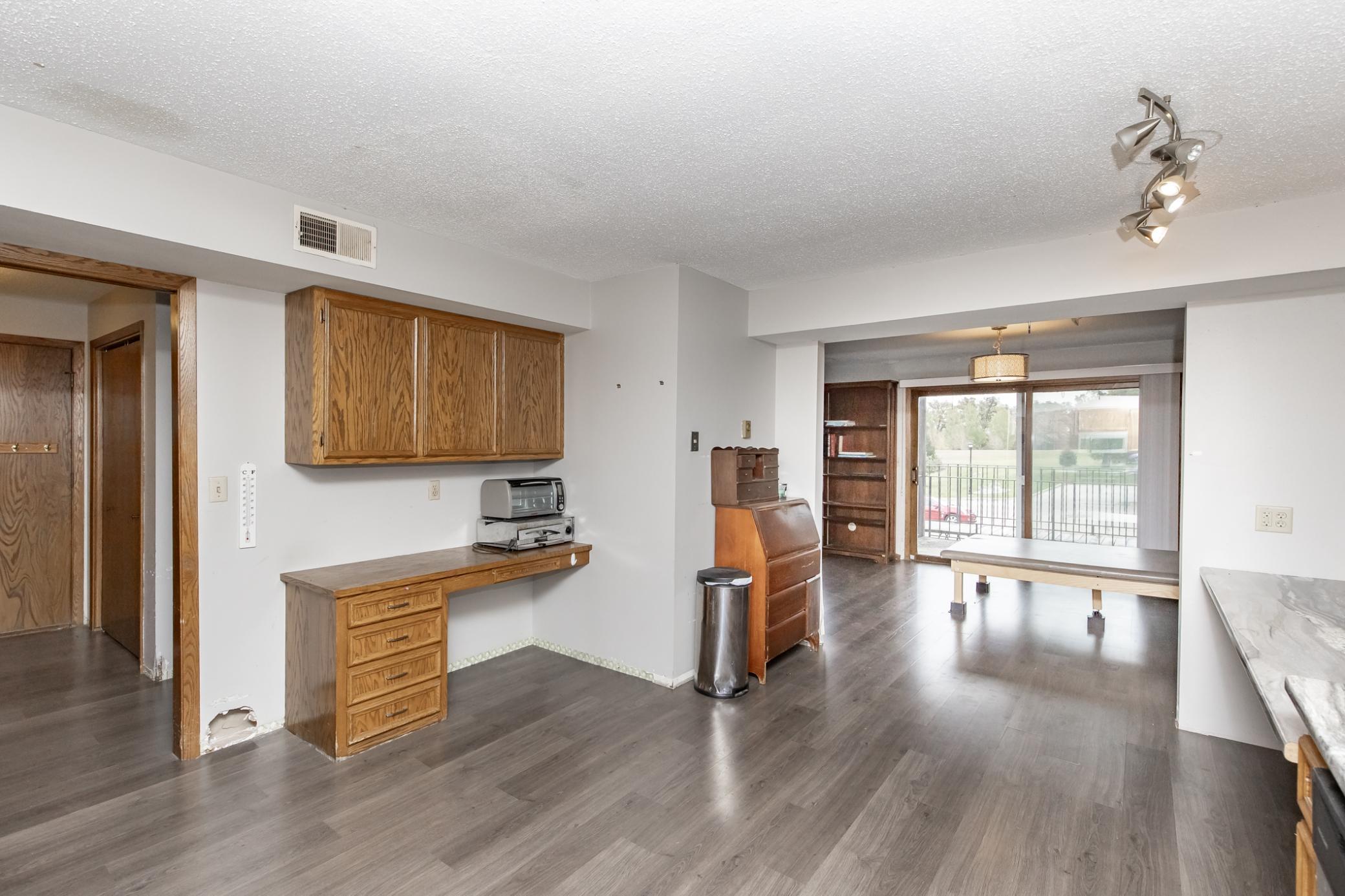 730 Elm Street North, Unit B1 Fargo, ND 58102 - Photo 20 of 51