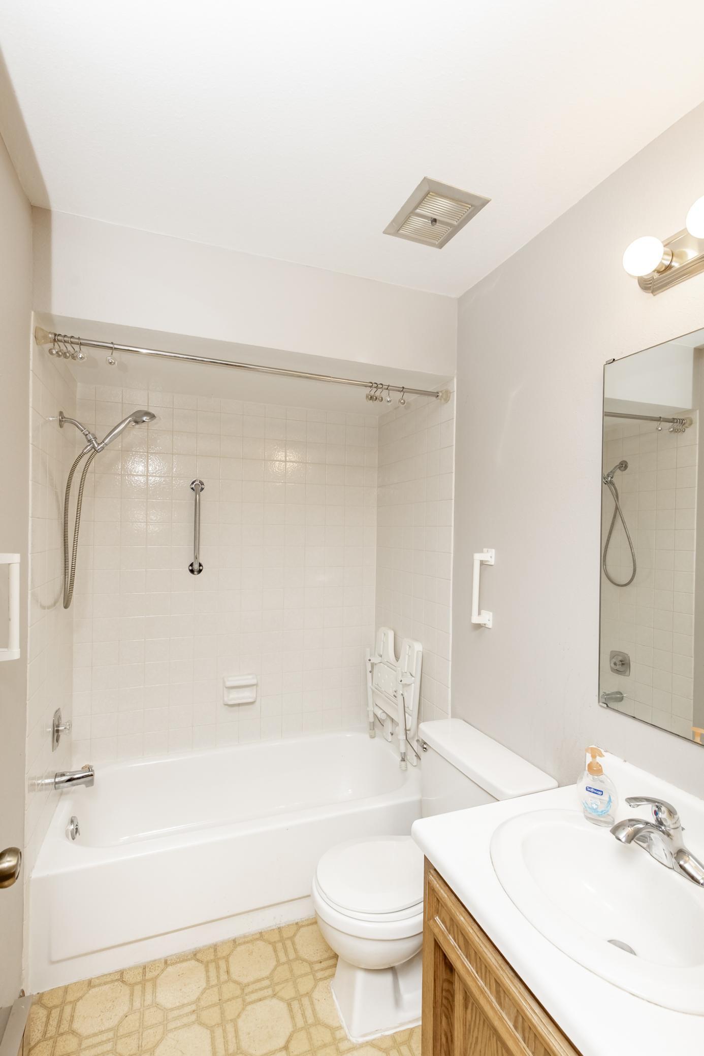 730 Elm Street North, Unit B1 Fargo, ND 58102 - Photo 34 of 51
