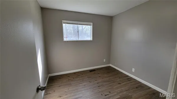 $1,500 | 227 Meadowcrest Drive, Ferguson, MO 63135