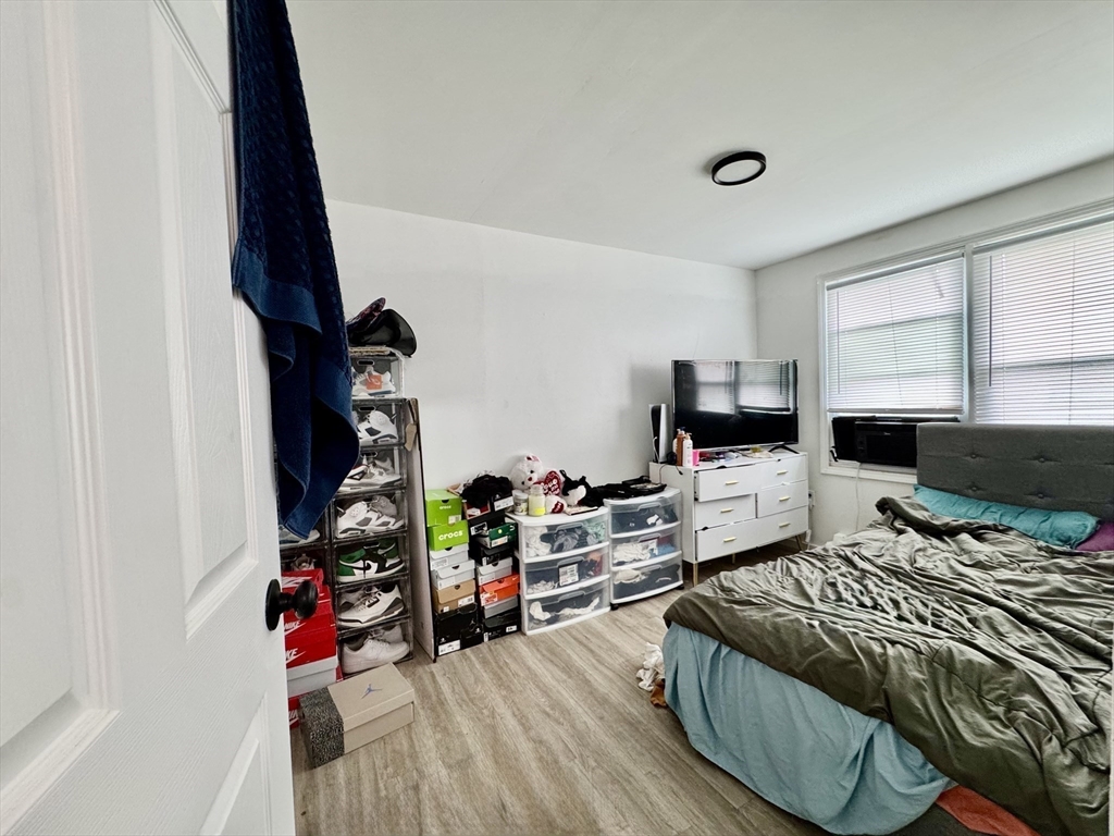 88 Washburn Street Springfield, MA 01107 - Photo 12 of 21 Gallery Image 12