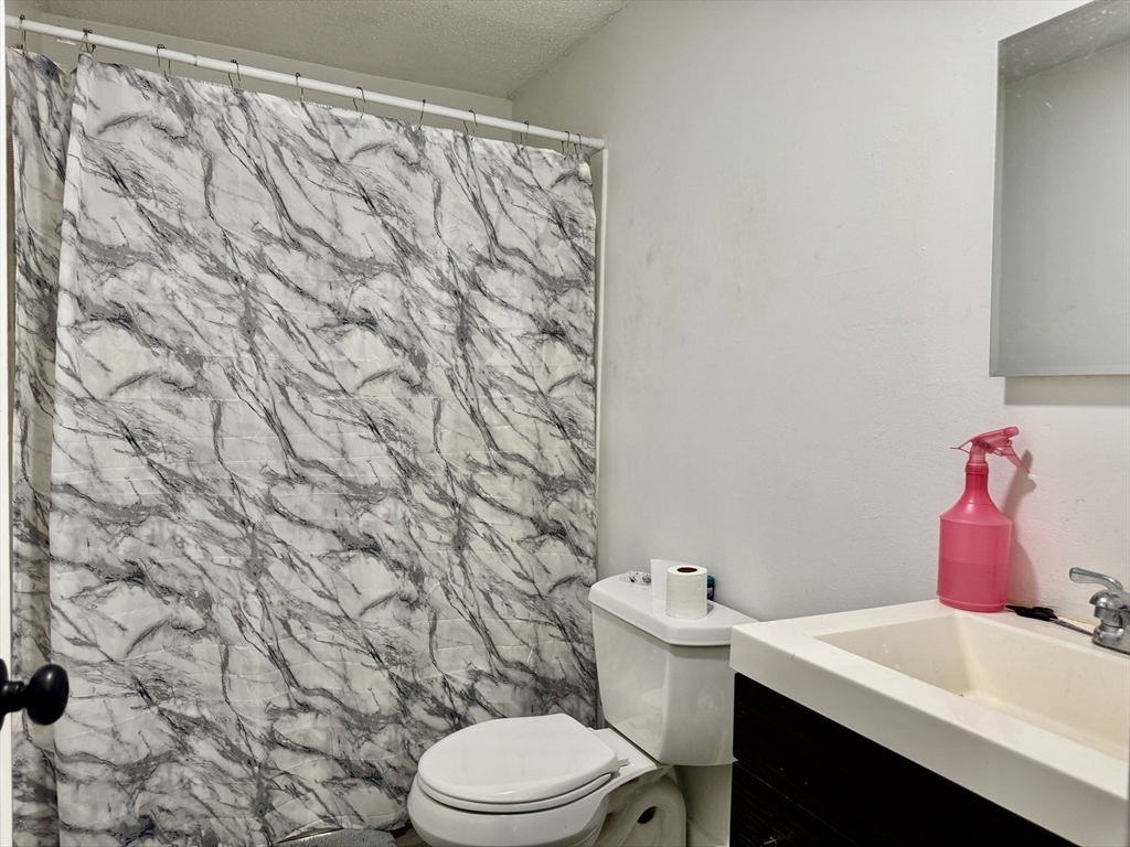 88 Washburn Street Springfield, MA 01107 - Photo 16 of 21 Gallery Image 16