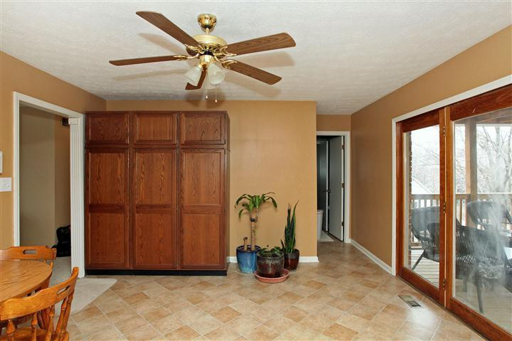 1064 Spring Run Road Lexington, KY 40514 - Photo 9 of 27 Photo 9