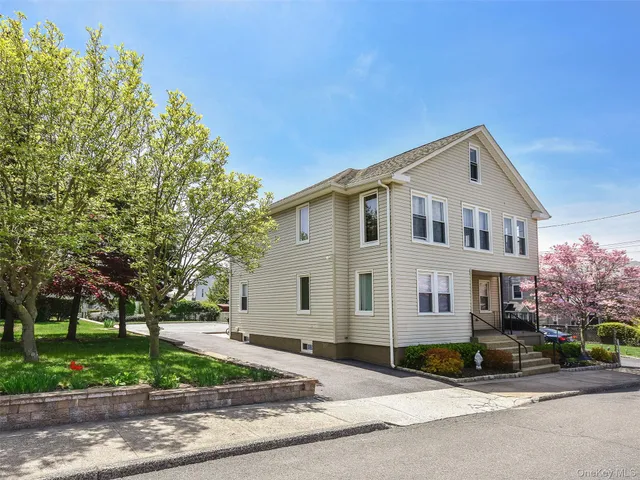 $3,500 | 22 1st Street, Unit 1, Glen Cove, NY 11542