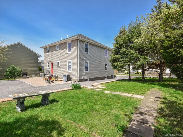 $3,500 | 22 1st Street, Unit 1, Glen Cove, NY 11542